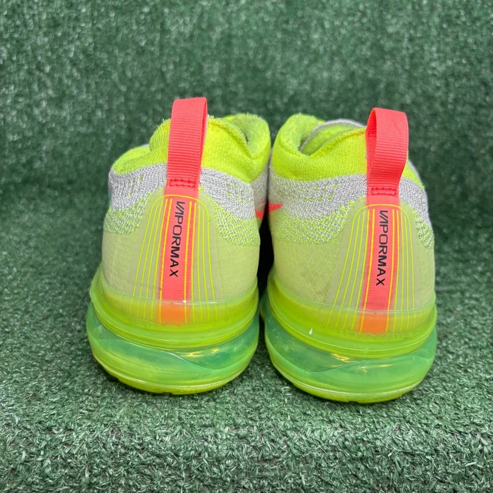 Nike Air VaporMax 2023 Flyknit Athletic Running Sneaker Vast Grey Volt Mens 12.5